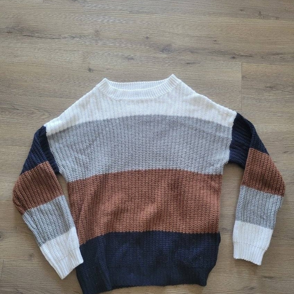 Merokeety Paneled Sweater